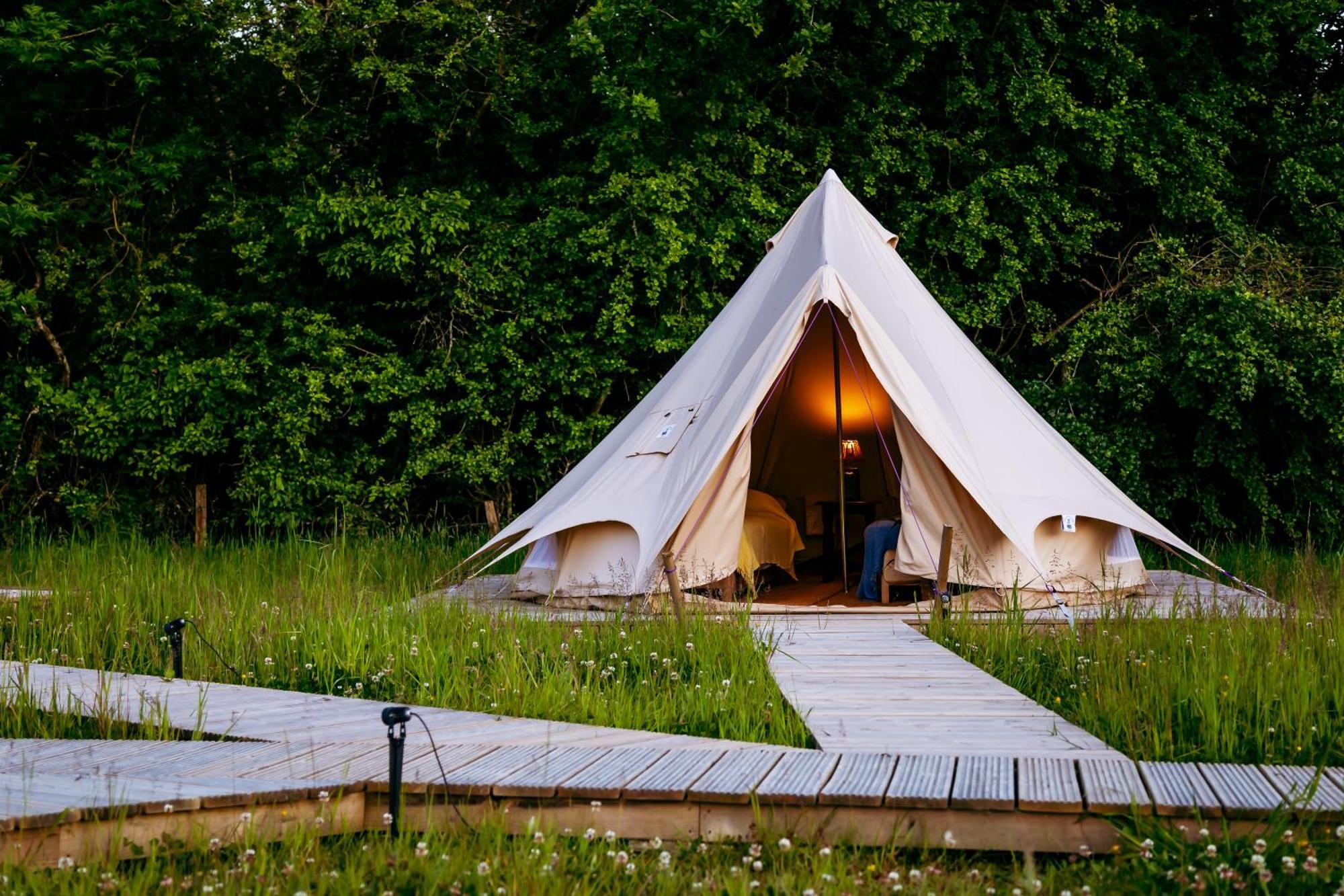 Вилла Luxury Glamping Retreat In Баттл Экстерьер фото